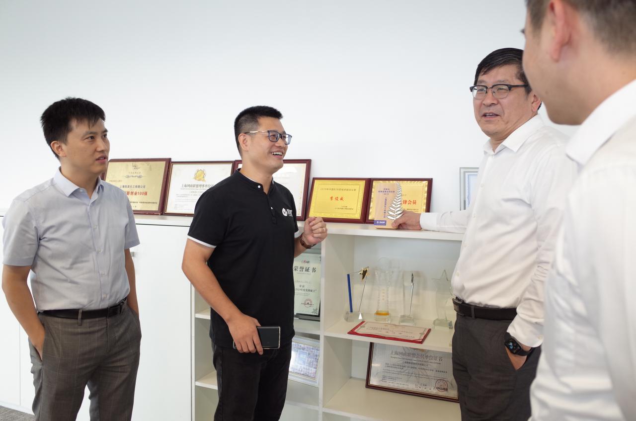 li junwei introduces the kain honor awards