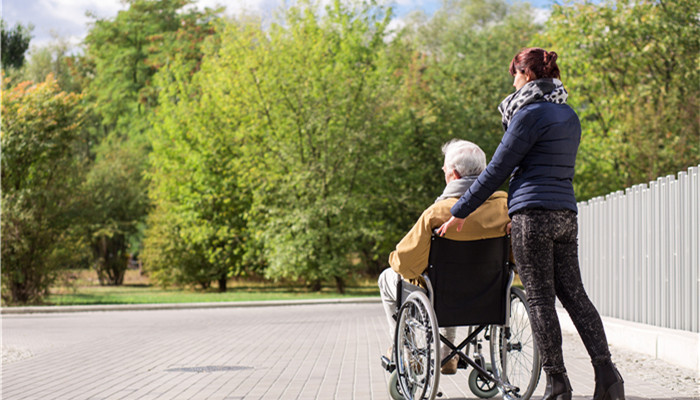 the market demand for glucosamine is increasing and microbial fermentation has gradually become a production trend