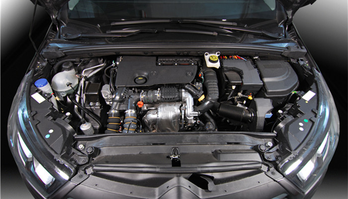 new energy vehicle production and sales are growing steadily, the lithium battery aluminum foil industry has good development prospects